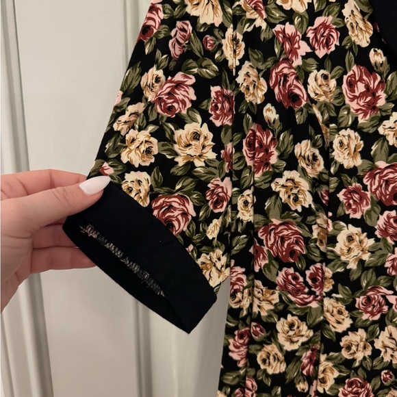 Short Sleeve Floral Jumpsuit Size 10 - Picture 3 of 16